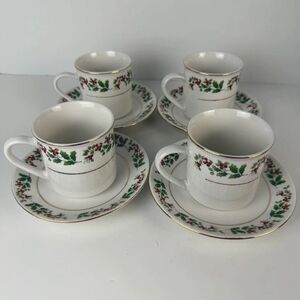 Gibson Holiday Gold / Christmas Charm Delight Holiday Harmony 4 Cups/4 Saucers A